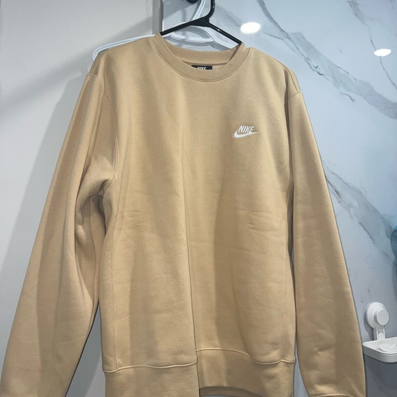 Nike Other - NIKE CREWNECK